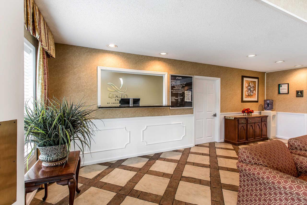 Quality Inn Thomaston Экстерьер фото